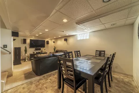 222 N Dwiggins St, Griffith, IN 46319 photo 9