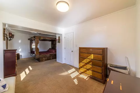 222 N Dwiggins St, Griffith, IN 46319 photo 6