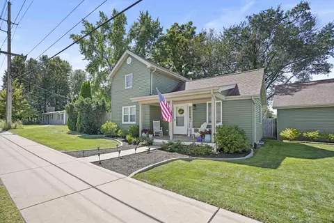 1711 N Campbell St, Valparaiso, IN 46385