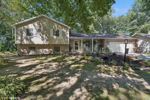 239 W 475, Valparaiso, IN 46385