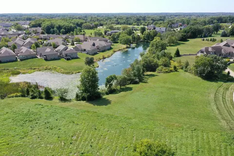 2965 Spring Rain Ct, Valparaiso, IN 46385 photo 8