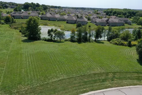 2965 Spring Rain Ct, Valparaiso, IN 46385 photo 12