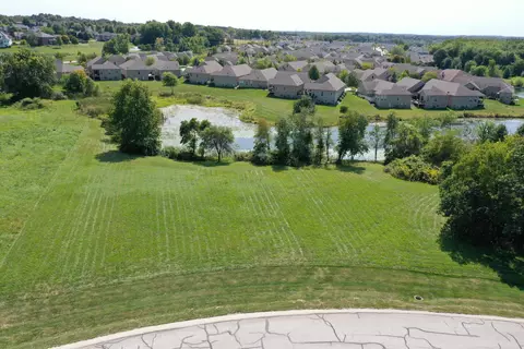 2965 Spring Rain Ct, Valparaiso, IN 46385 photo 5