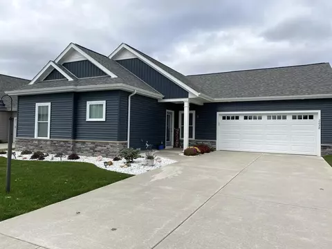 2658 Flagstone Dr, Valparaiso, IN 46385