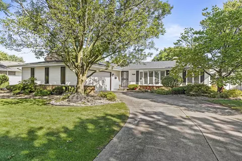 1311 Oriole Dr, Munster, IN 46321