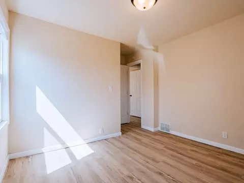 445 Buchanan St, Gary, IN 46402 photo 24