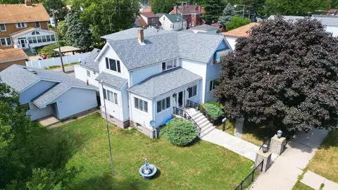 1438 Roberts Ave, Whiting, IN 46394 photo 1