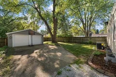 431 S 10th St, Chesterton, IN 46304 photo 28