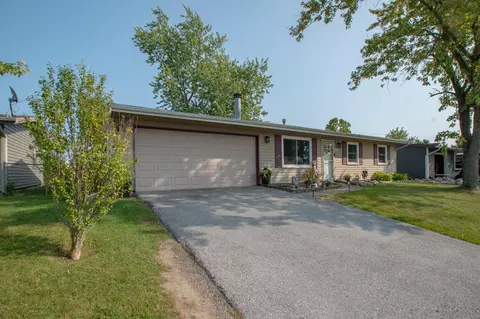 523 Raven Rd, Valparaiso, IN 46385
