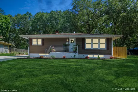 9221 E 6th Pl, Gary, IN 46403 photo 2
