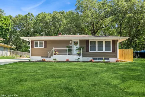 9221 E 6th Pl, Gary, IN 46403 photo 1