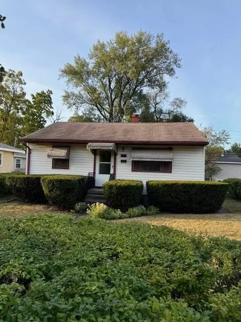 823 Spruce St, Hammond, IN 46324