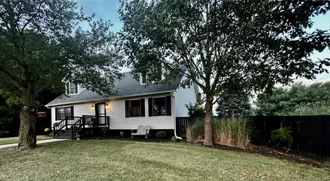 7425 S 900, Westville, IN 46391