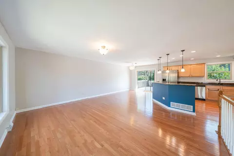 620 Cherry Hill Rd, Dyer, IN 46311 photo 3