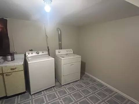 611 Colfax St, Gary, IN 46406 photo 15