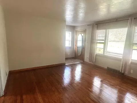 611 Colfax St, Gary, IN 46406 photo 4