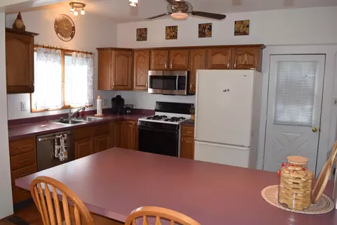 208 E Third St, Wanatah, IN 46390 photo 9
