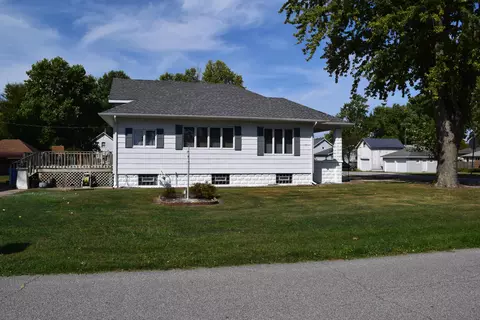 208 E Third St, Wanatah, IN 46390 photo 18
