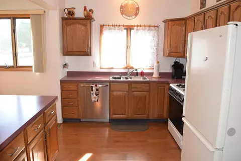 208 E Third St, Wanatah, IN 46390 photo 10