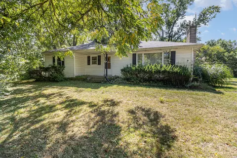 11422 W 300, Westville, IN 46391