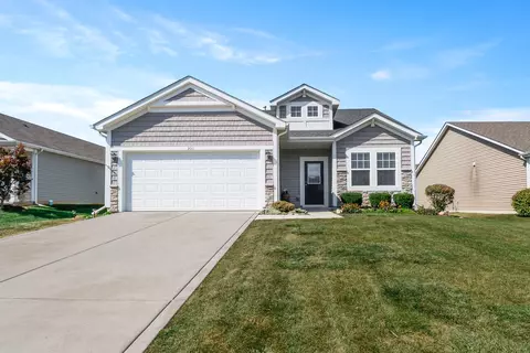 3011 Winter Park Dr, Valparaiso, IN 46385