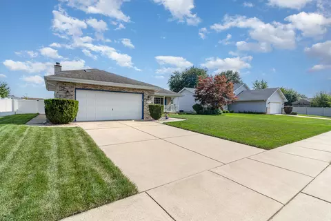 1449 Ash Pl, Griffith, IN 46319 photo 4