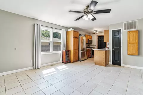 634 Norfolk Rd, Valparaiso, IN 46385 photo 16