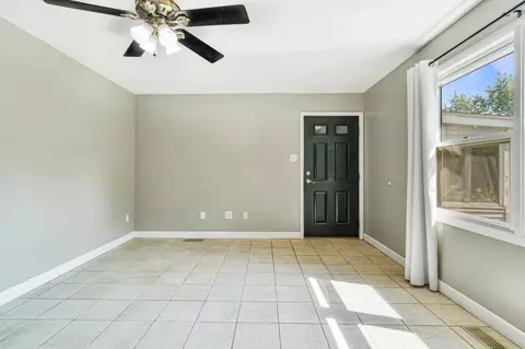 634 Norfolk Rd, Valparaiso, IN 46385 photo 13