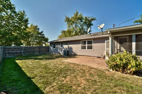 634 Norfolk Rd, Valparaiso, IN 46385 photo 34