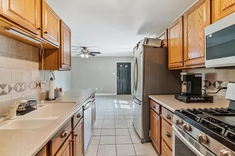 634 Norfolk Rd, Valparaiso, IN 46385 photo 22