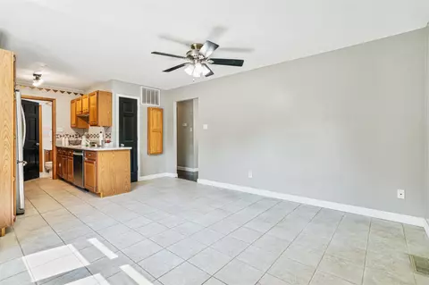 634 Norfolk Rd, Valparaiso, IN 46385 photo 15