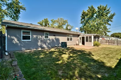 634 Norfolk Rd, Valparaiso, IN 46385 photo 33