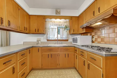 7931 Madison Ave, Munster, IN 46321 photo 2