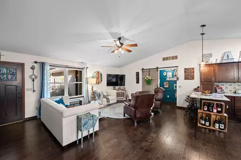 10951 N 565, De Motte, IN 46310 photo 19