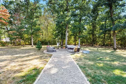 10951 N 565, De Motte, IN 46310 photo 4