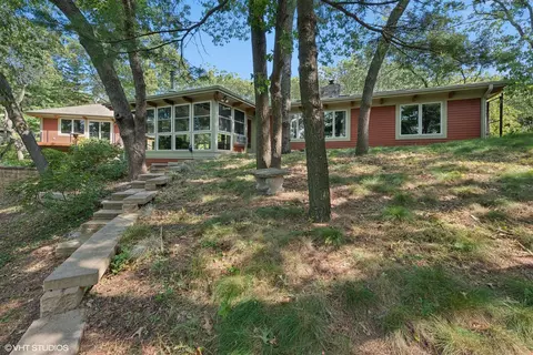 Exterior - 4 Circle Dr, Dune Acres, IN 46304 photo 5 of 5