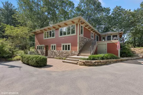Exterior - 4 Circle Dr, Dune Acres, IN 46304 photo 1 of 5