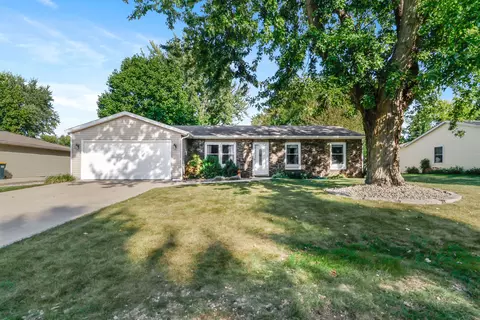 2106 Sturdy Rd, Valparaiso, IN 46383 photo 1