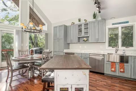 431 E Myrtle Ave, Beverly Shores, IN 46301 photo 6