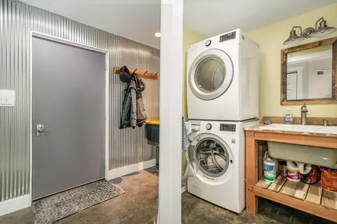 431 E Myrtle Ave, Beverly Shores, IN 46301 photo 27