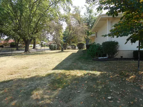 8404 Forest Ave, Munster, IN 46321 photo 19