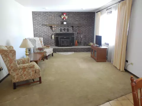 8404 Forest Ave, Munster, IN 46321 photo 11