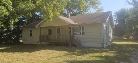1928 S Colfax St, Griffith, IN 46319 photo 1