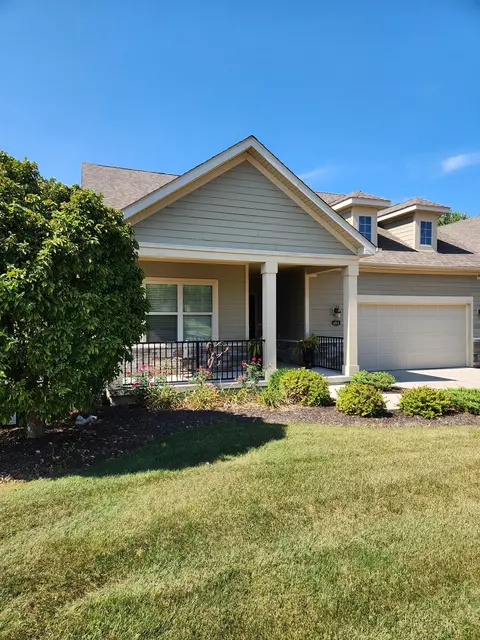 3213 Indian Summer Way, Valparaiso, IN 46385