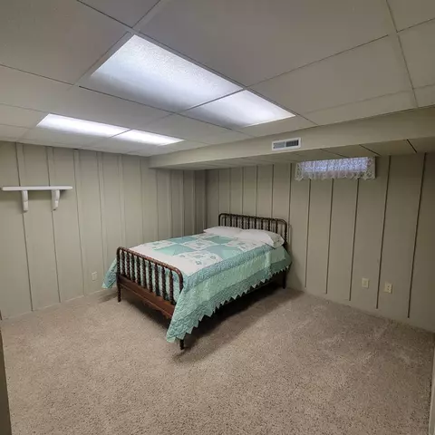 Bedroom - 684 E Burrell Dr, Crown Point, IN 46307 photo 4 of 4