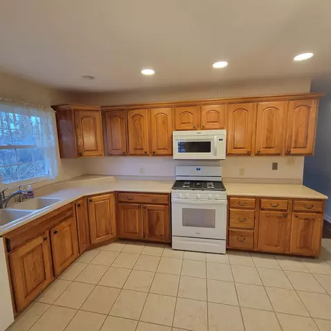 Kitchen - 684 E Burrell Dr, Crown Point, IN 46307 photo 1 of 2