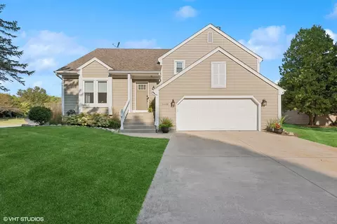 1658 Patoka Ct, Valparaiso, IN 46385