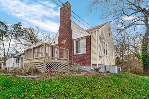 6925 Forest Ave, Gary, IN 46403 photo 2