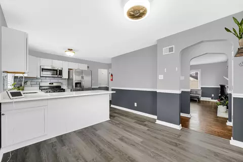 6925 Forest Ave, Gary, IN 46403 photo 5