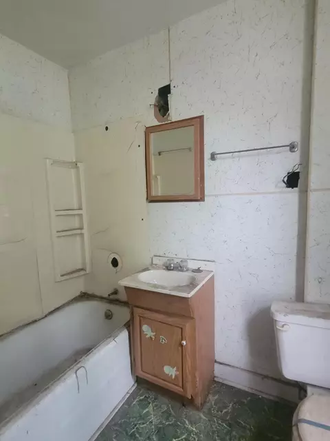 4504 Harrison St, Gary, IN 46408 photo 34